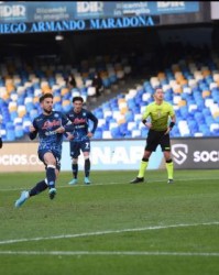  萨勒尼塔纳换帅后终迎联赛首胜  