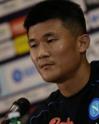  那不勒斯医疗组紧急会诊，金玟哉伤缺两周  