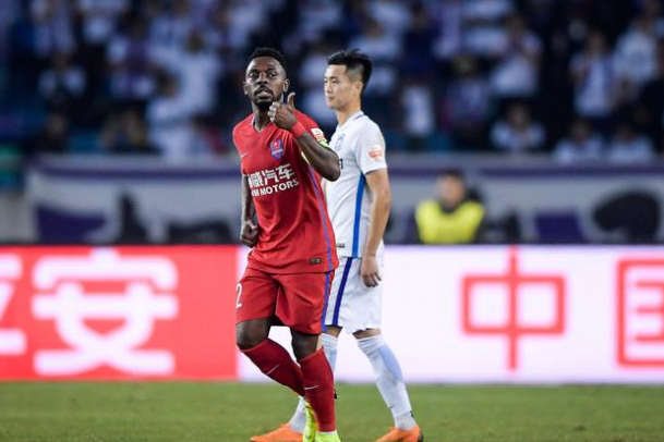  罗马主场憾平弱旅，争四形势陷入被动  